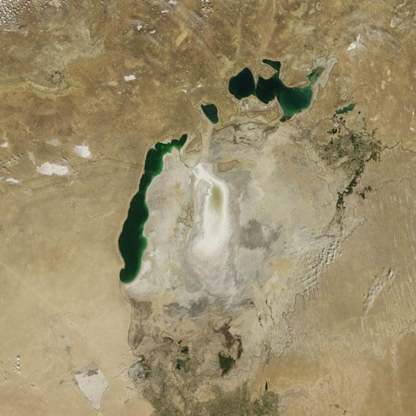 aral-sea-2009-original-border-in-gray